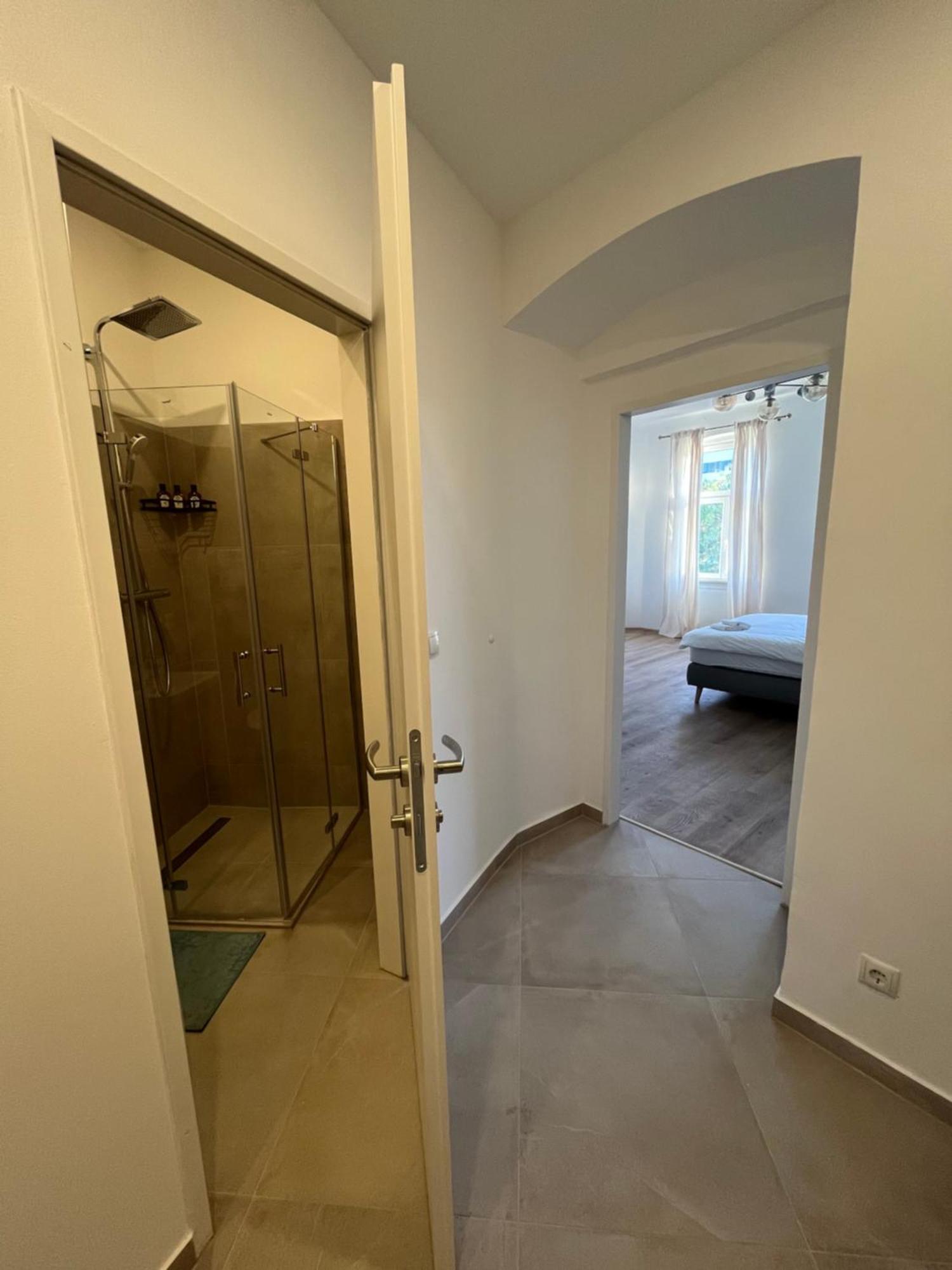 Apartment Schoenbrunn Near Metro Vienne Extérieur photo