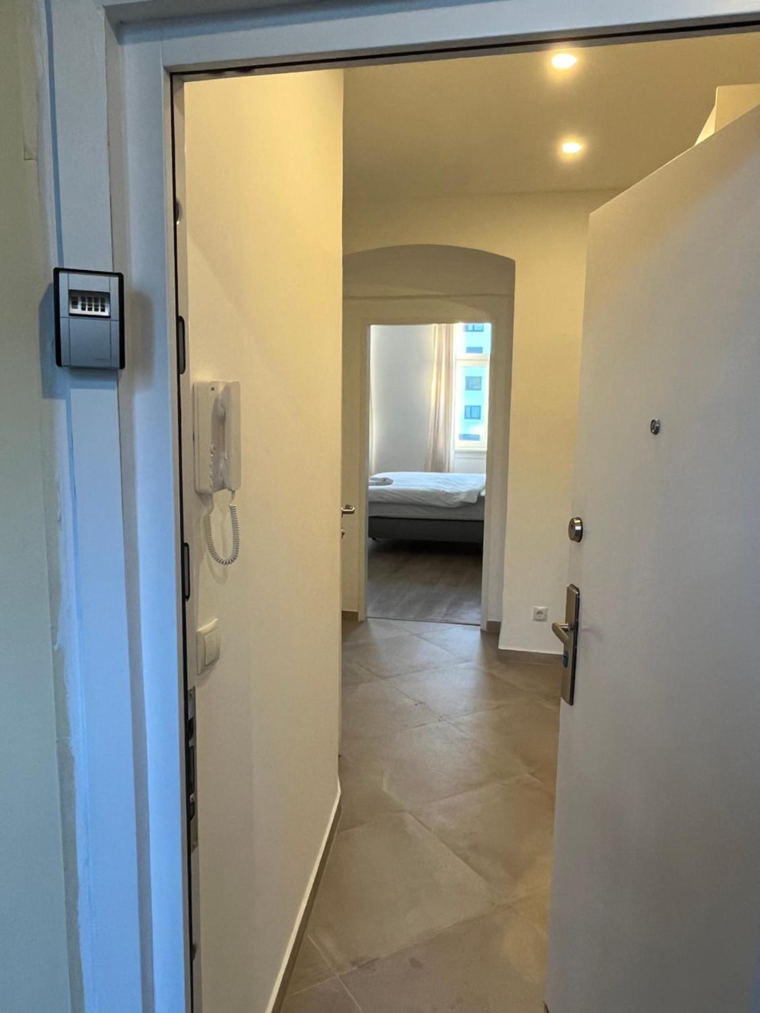 Apartment Schoenbrunn Near Metro Vienne Extérieur photo